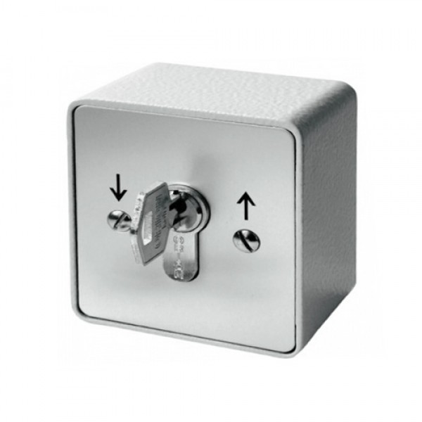 Schlüsselschalter M-Line, von Tast- auf Rastfunktion umrüstbar